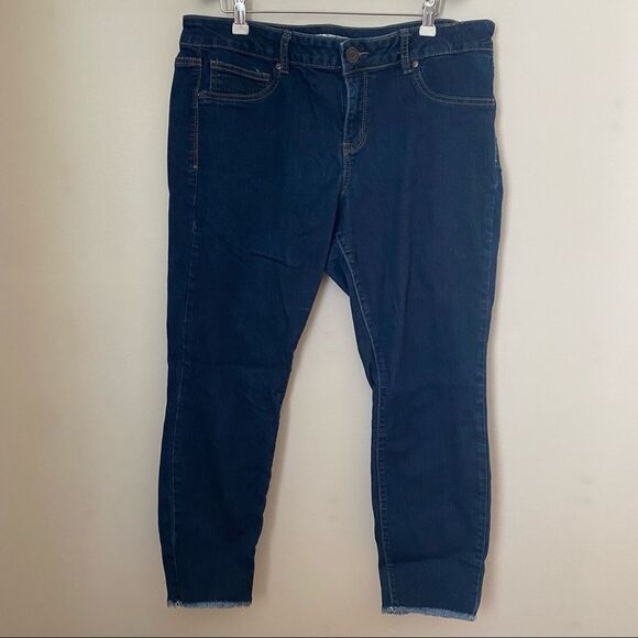 SO Jeans Dark Wash Denim Frayed Bottoms Casual Neutral - Picture 8 of 8